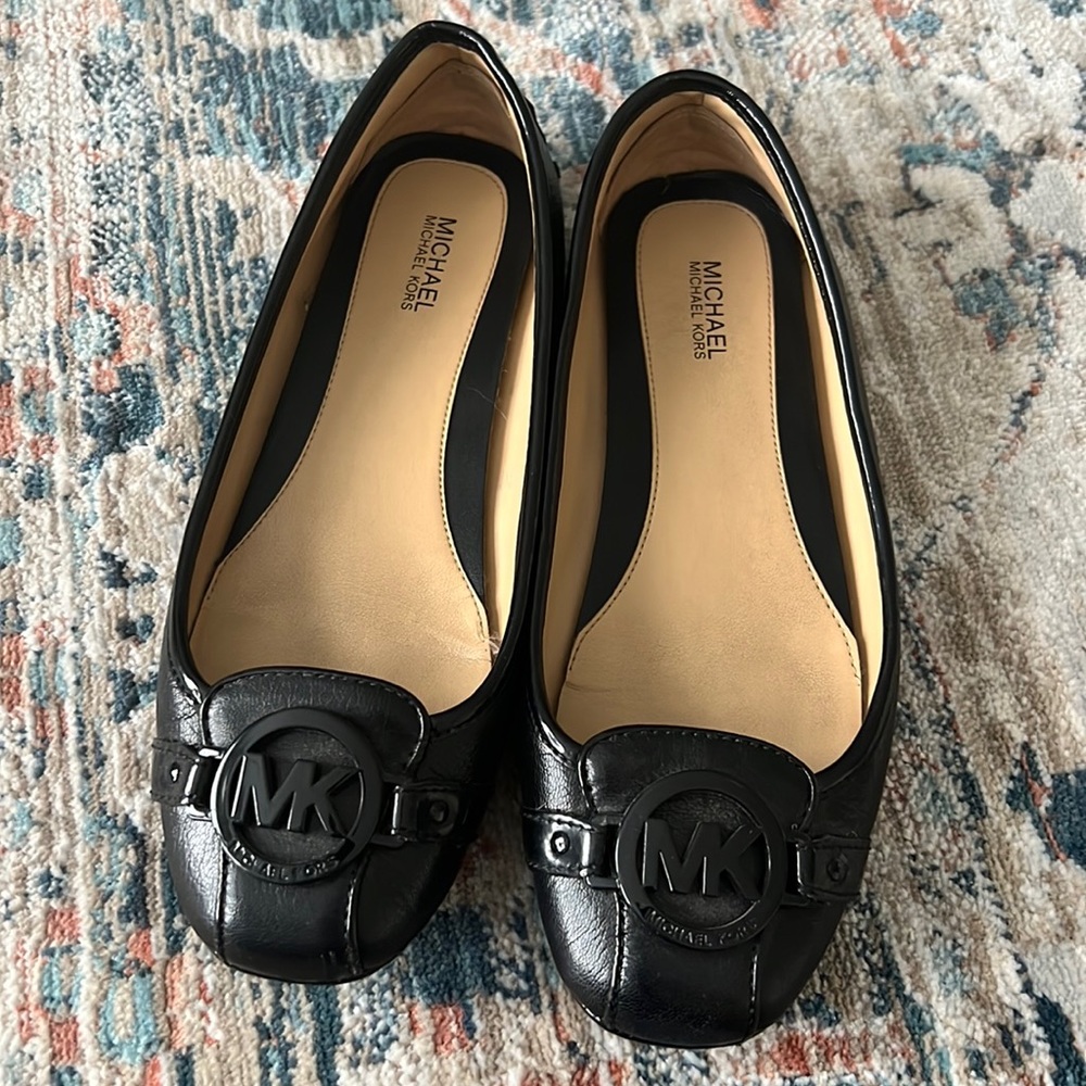 Michael Kors Lillie Moccasin Flats size 7M